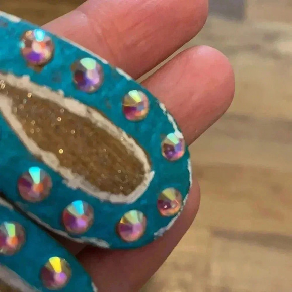 Earrings - Picture 3 of 4